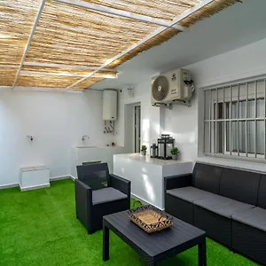 apartamento-diseno-con-terraza-exterior-chill-out.hotelsinnerja.org/